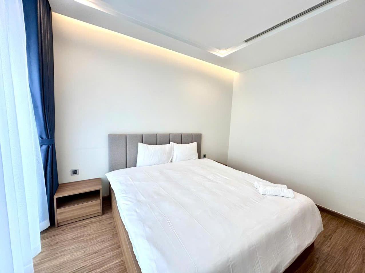 Luxury Apartment In Vinhomes Metropolis Ханой Екстериор снимка