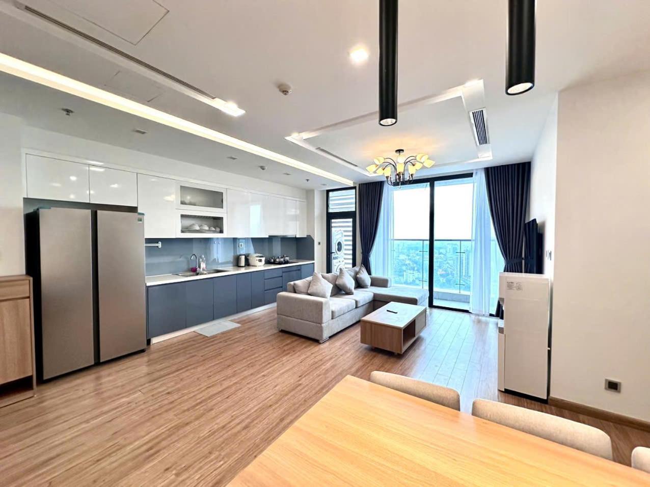 Luxury Apartment In Vinhomes Metropolis Ханой Екстериор снимка
