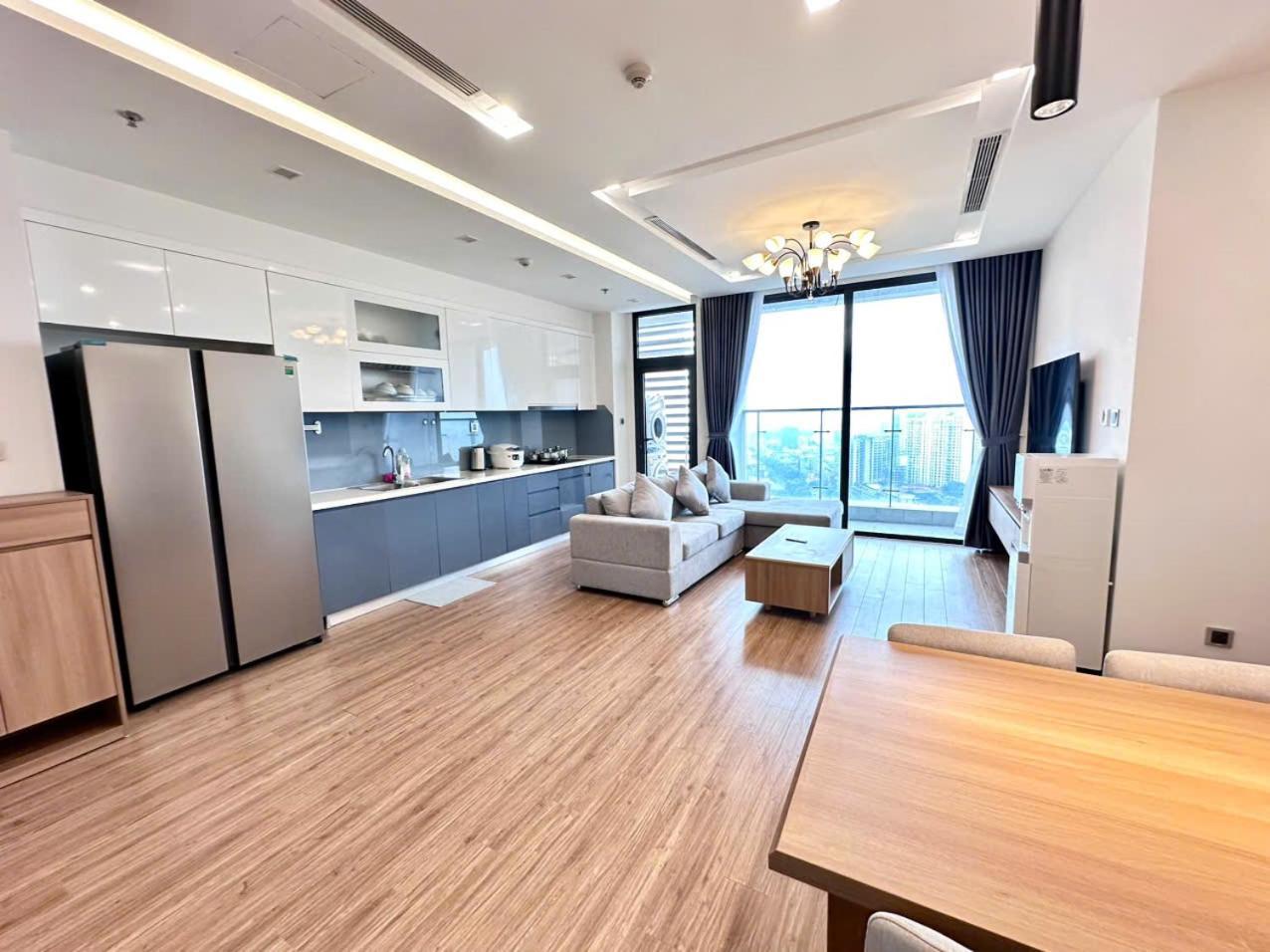 Luxury Apartment In Vinhomes Metropolis Ханой Екстериор снимка