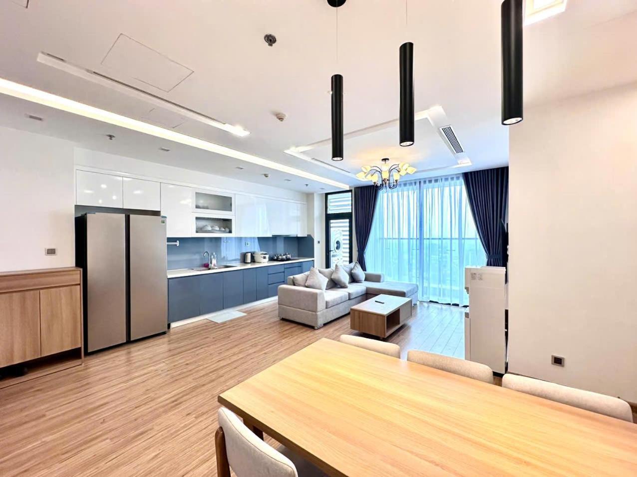 Luxury Apartment In Vinhomes Metropolis Ханой Екстериор снимка