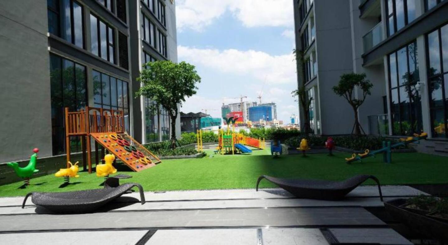 Luxury Apartment In Vinhomes Metropolis Ханой Екстериор снимка